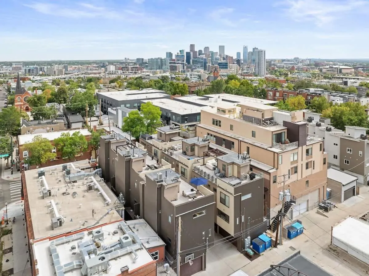 Holiday home 3Br Luxury Lohi Townhome Rooftop Views Sleeps 6 Family Denver