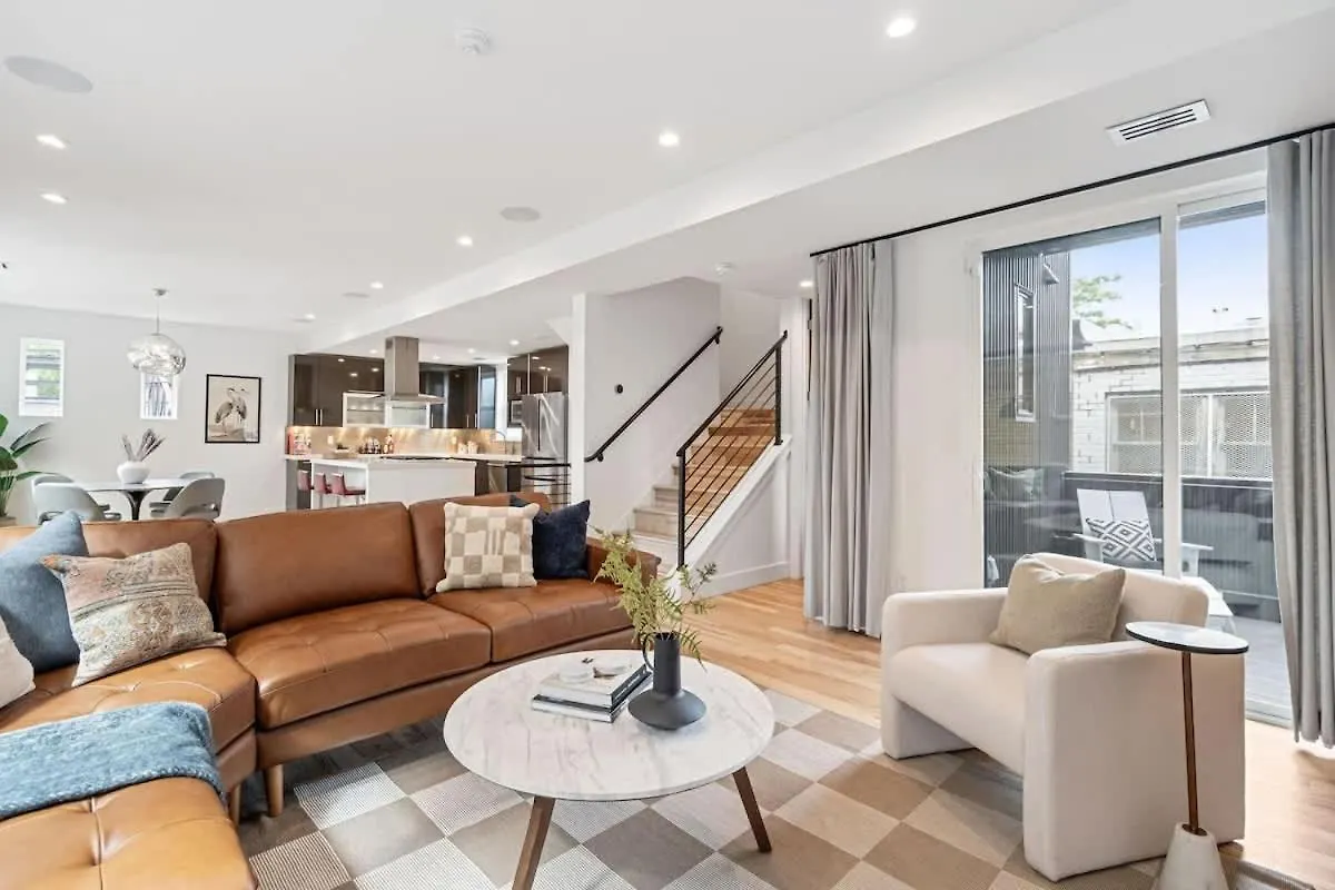 Holiday home 3Br Luxury Lohi Townhome Rooftop Views Sleeps 6 Family Denver